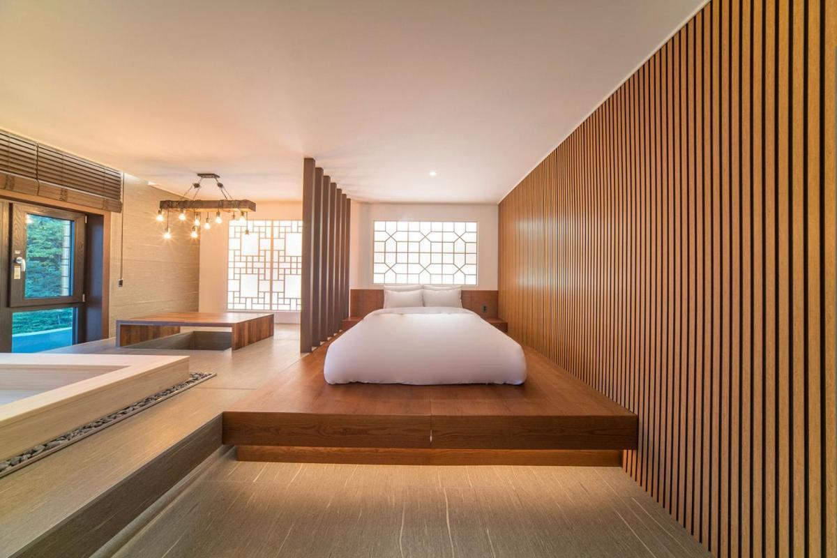 Yeonhwamun Hotel Yeongdeok ภายนอก รูปภาพ